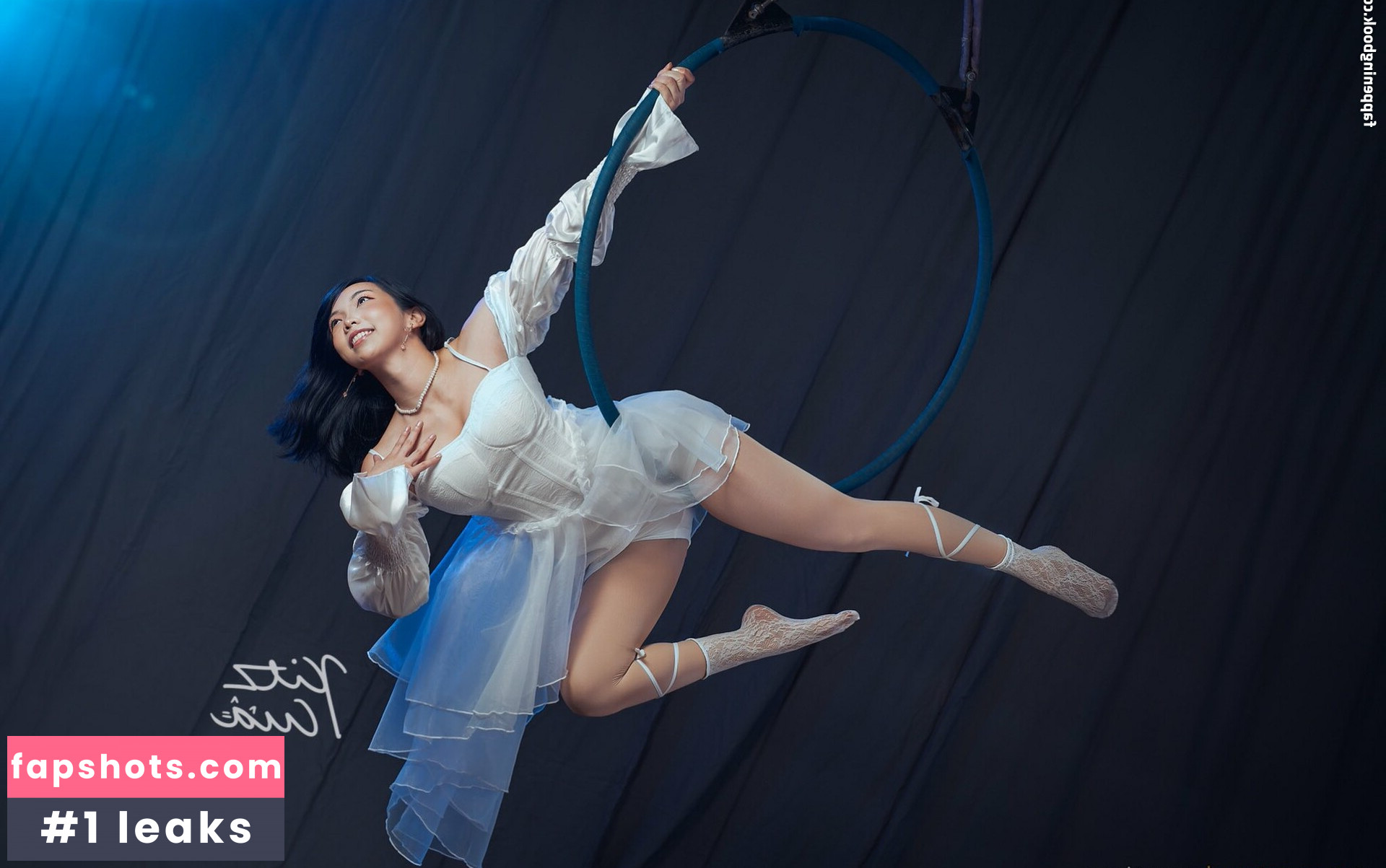 KitzCua gallery photo #117