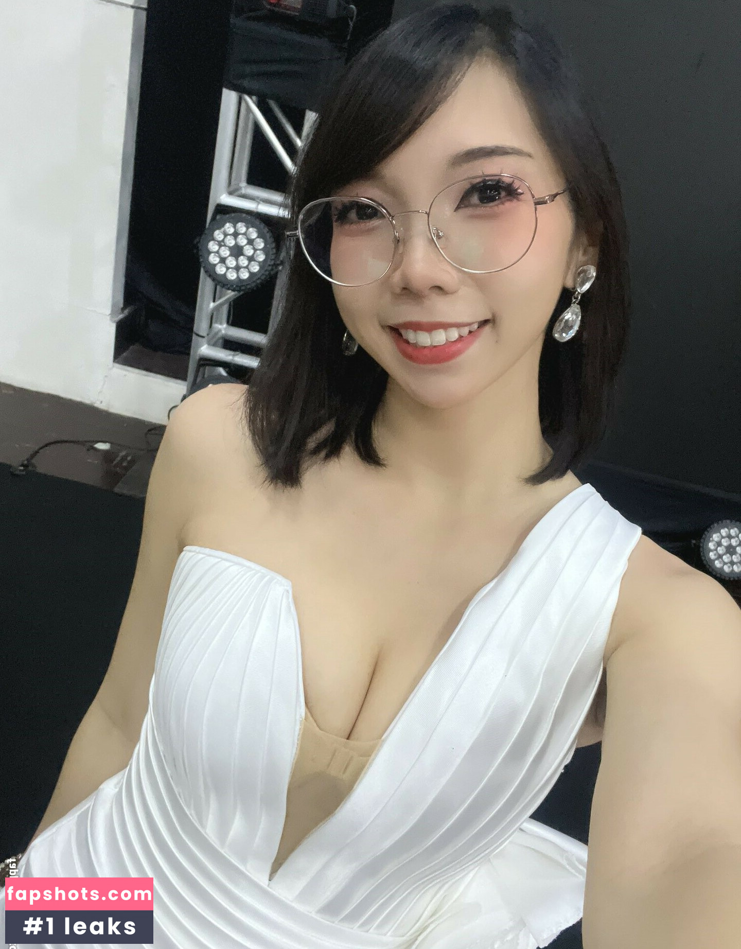 KitzCua gallery photo #44