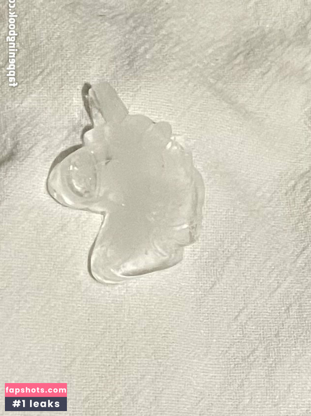 kiwifree nude babe gallery