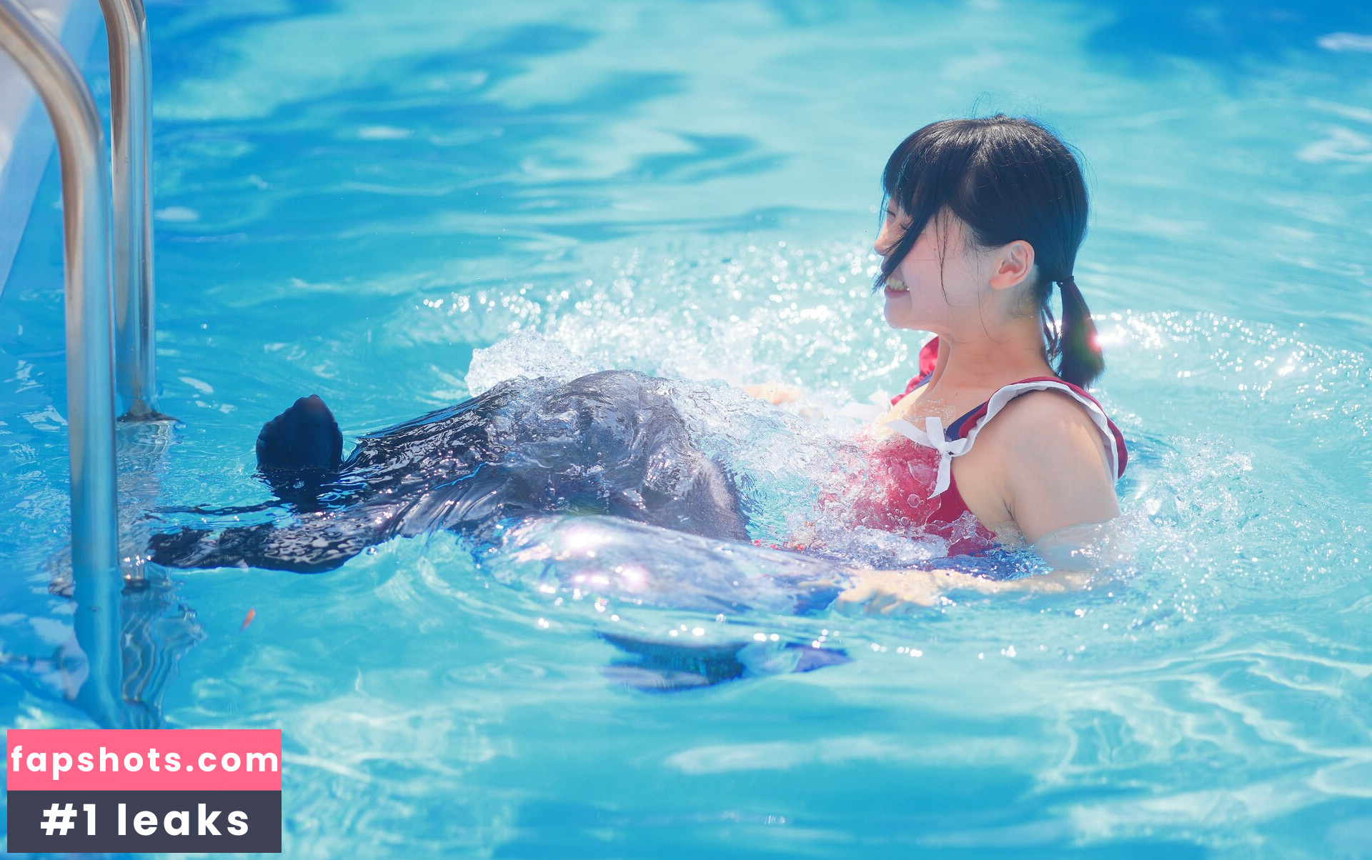 Kogane Akino gallery photo #22