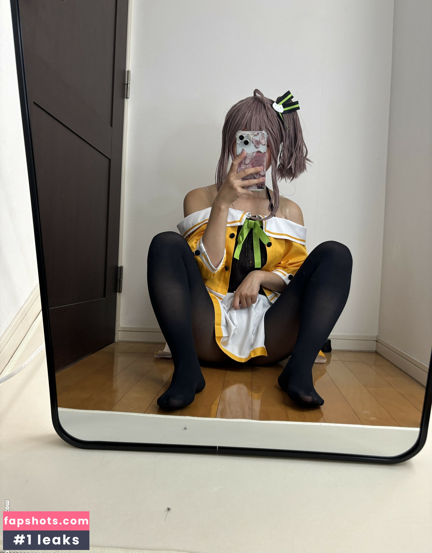 Kogane Akino nude babe gallery