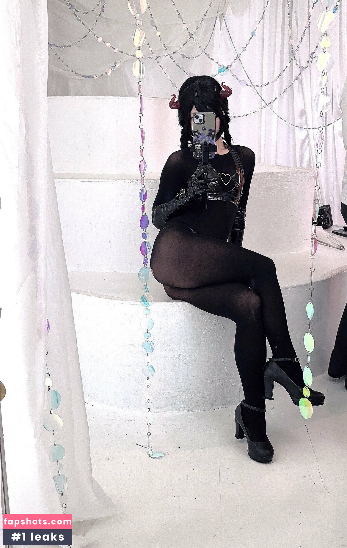 Kogane Akino gallery photo #10