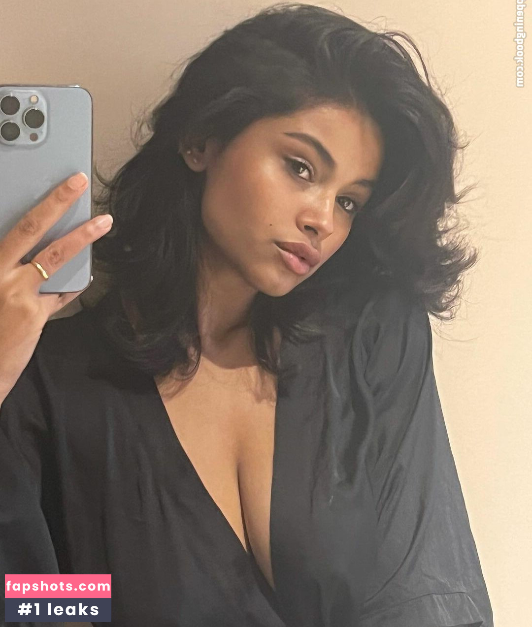 Komal Khosla Nude Leaks OnlyFans Photos #15 - LeakJerk