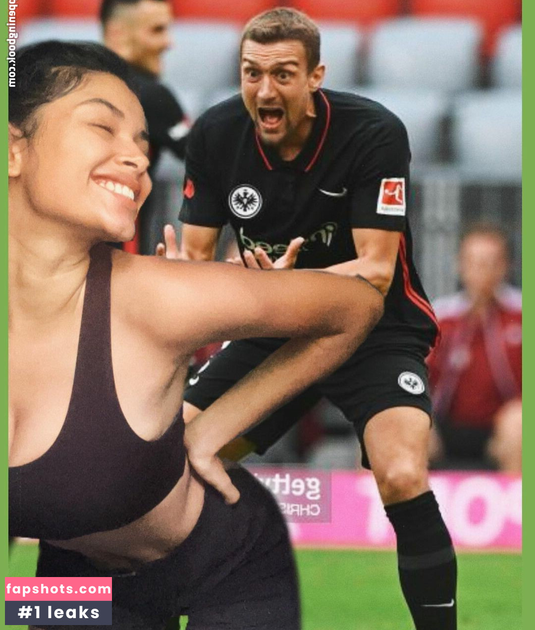 Komal Khosla Nude Leaks OnlyFans Photos #3 - LeakJerk