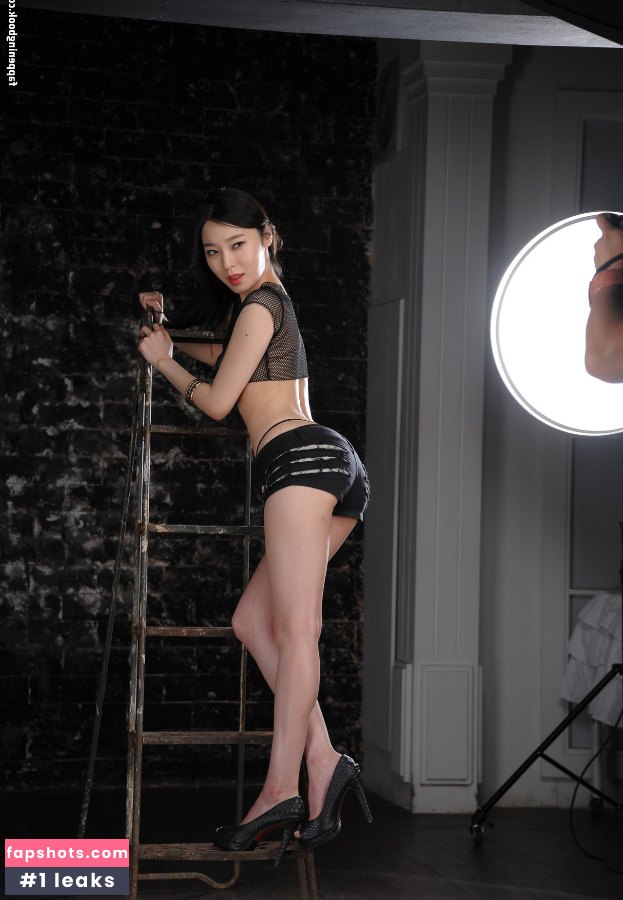 Korean Gravures gallery photo #497