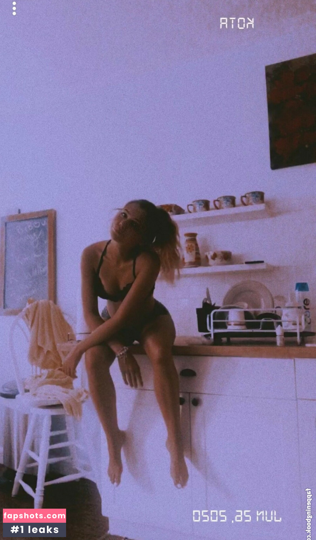 Kota Jane gallery photo #10