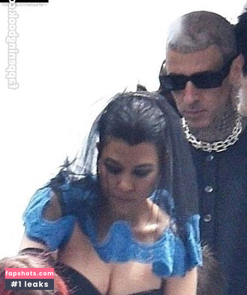 Kourtney Kardashian Nude Leaks OnlyFans Photos #222 - LeakJerk