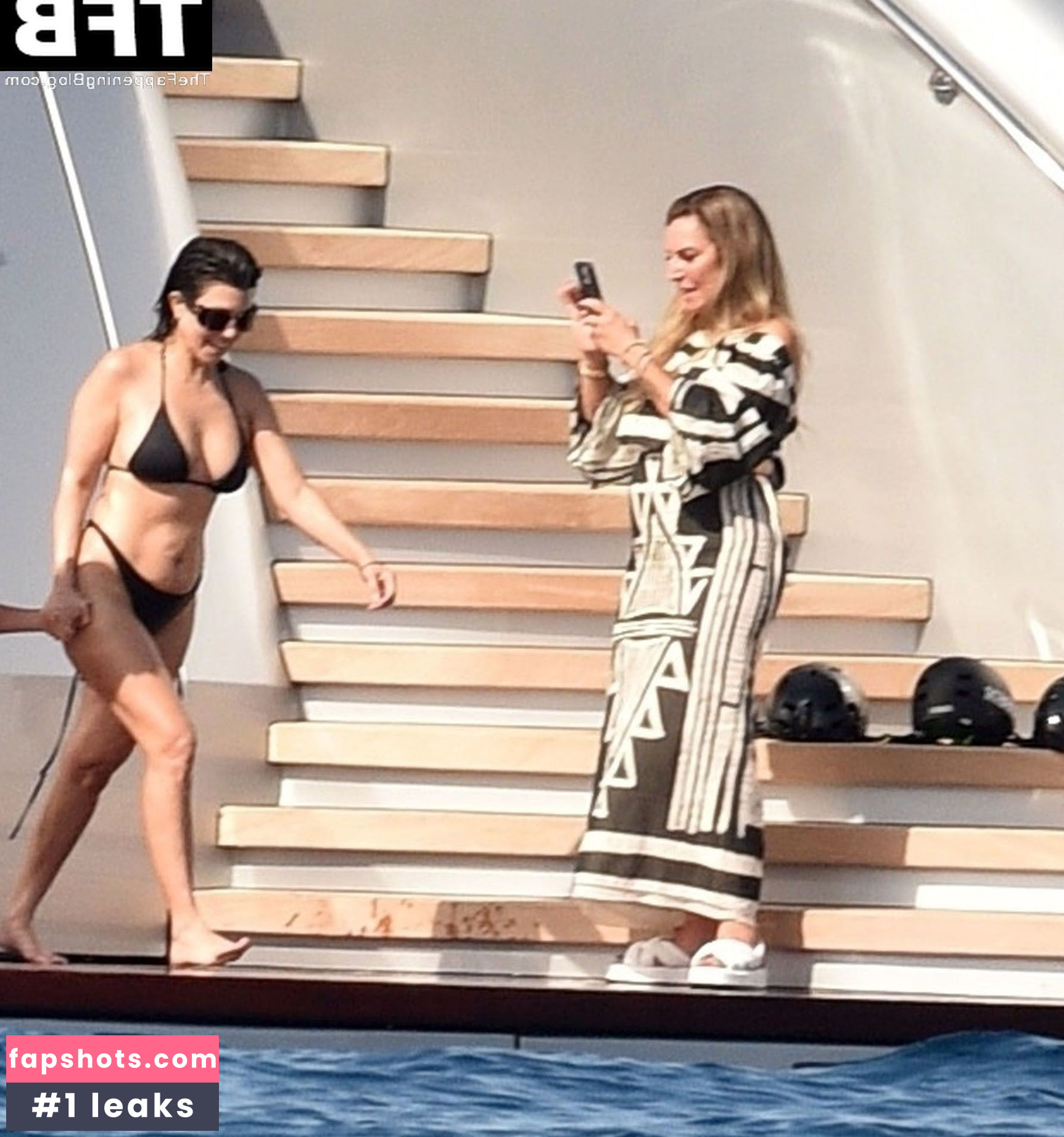 Kourtney Kardashian Nude Leaks OnlyFans Photos #235 - LeakJerk