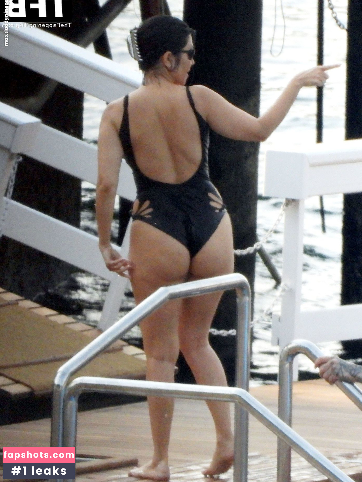 Kourtney Kardashian Nude Leaks OnlyFans Photos #276 - LeakJerk