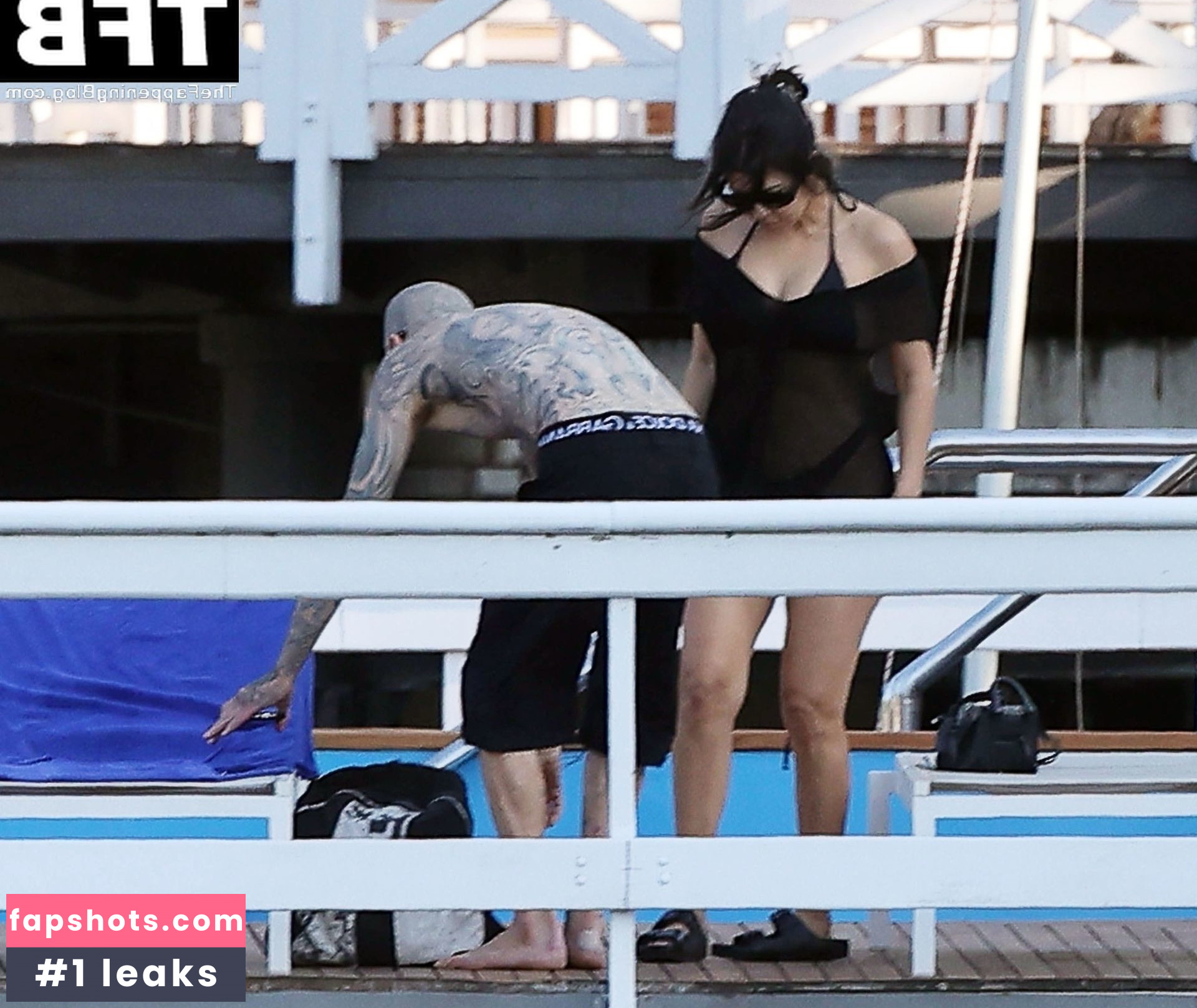 Kourtney Kardashian Nude Leaks OnlyFans Photos #282 - LeakJerk