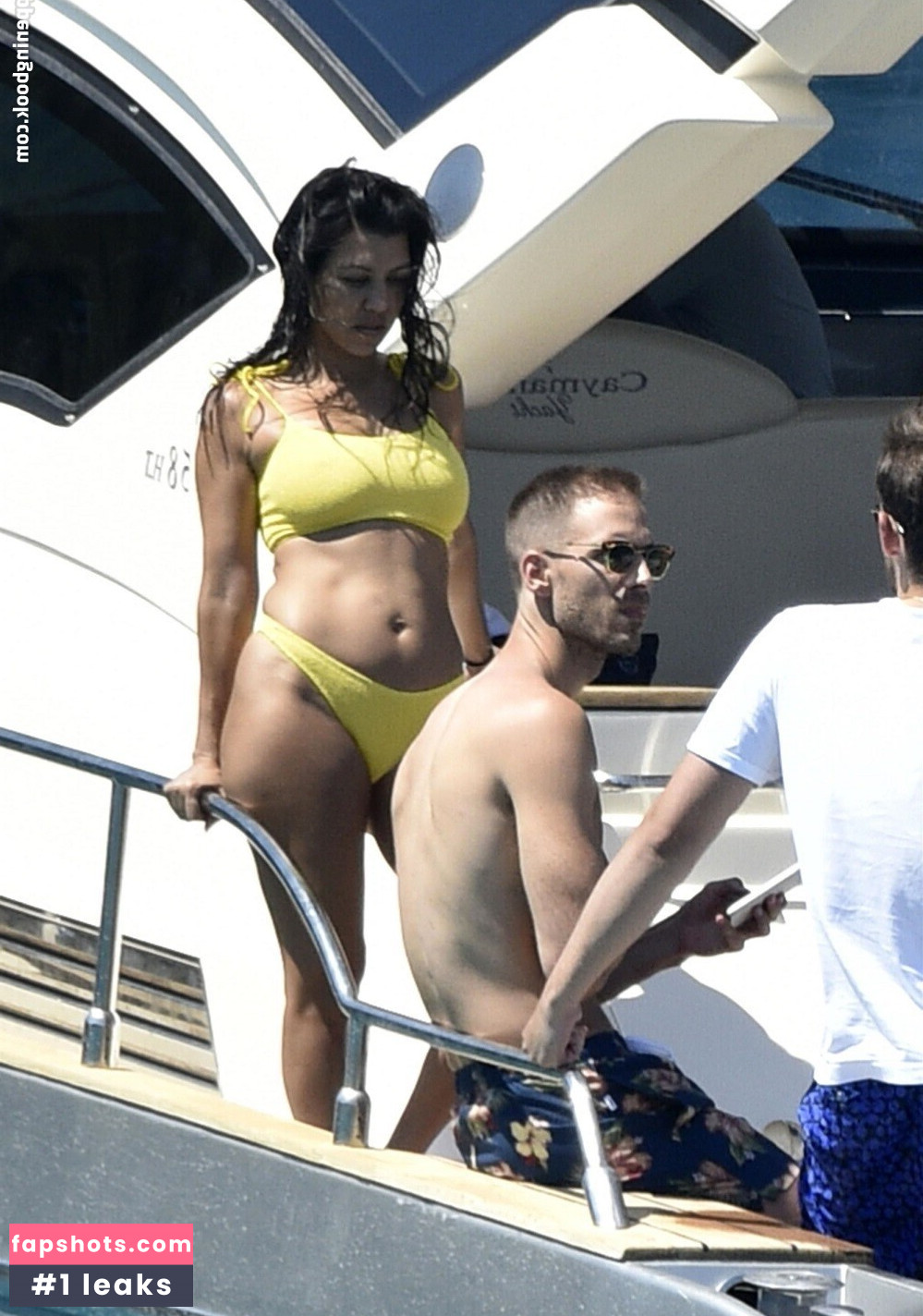 Kourtney Kardashian Nude Leaks OnlyFans Photos #289 - LeakJerk