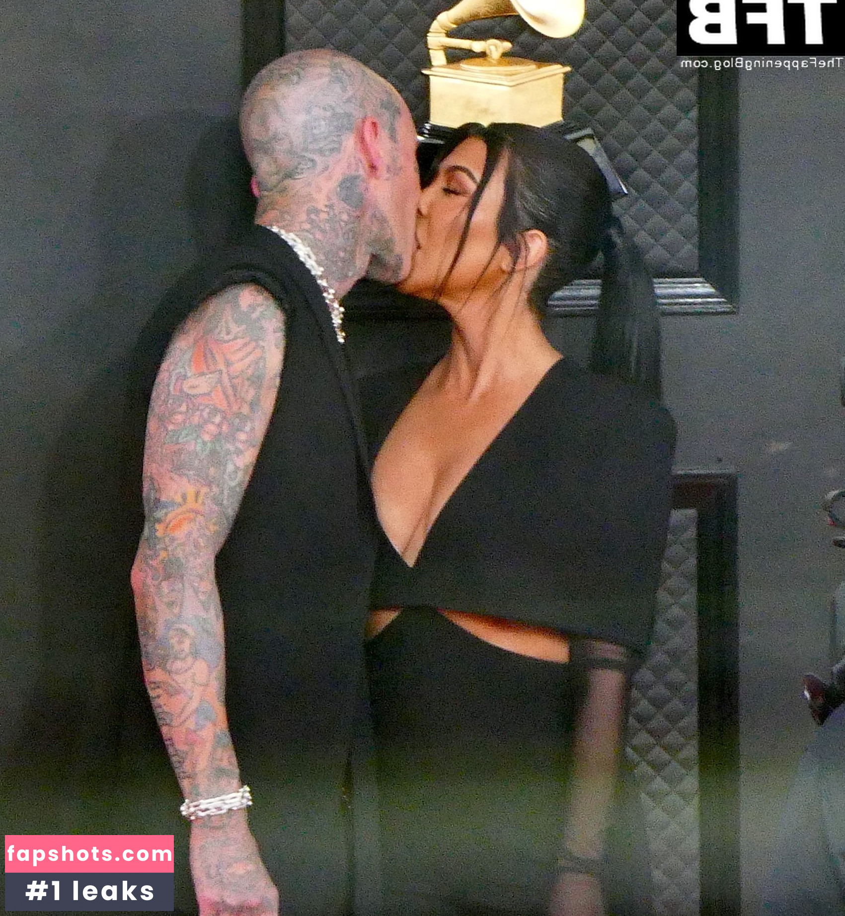 Kourtney Kardashian Nude Leaks OnlyFans Photos #307 - LeakJerk