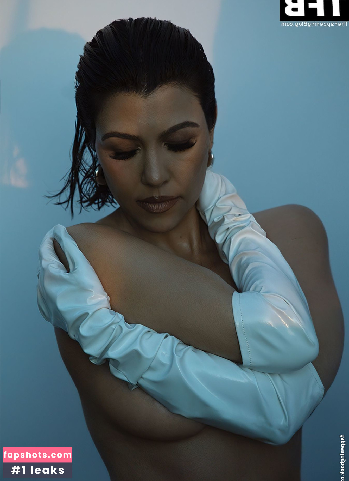 Kourtney Kardashian Nude Leaks OnlyFans Photos #315 - LeakJerk