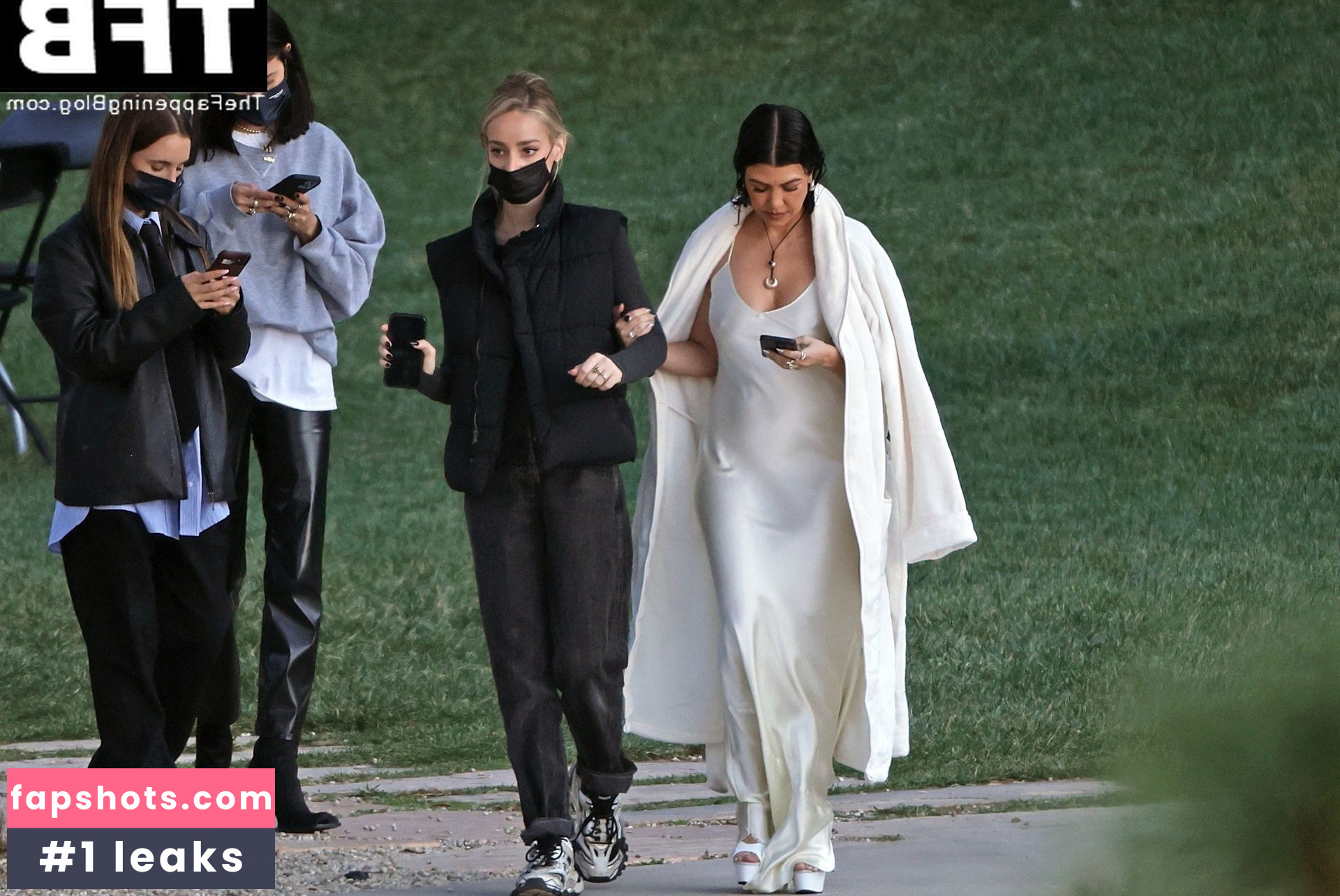 Kourtney Kardashian Nude Leaks OnlyFans Photos #322 - LeakJerk