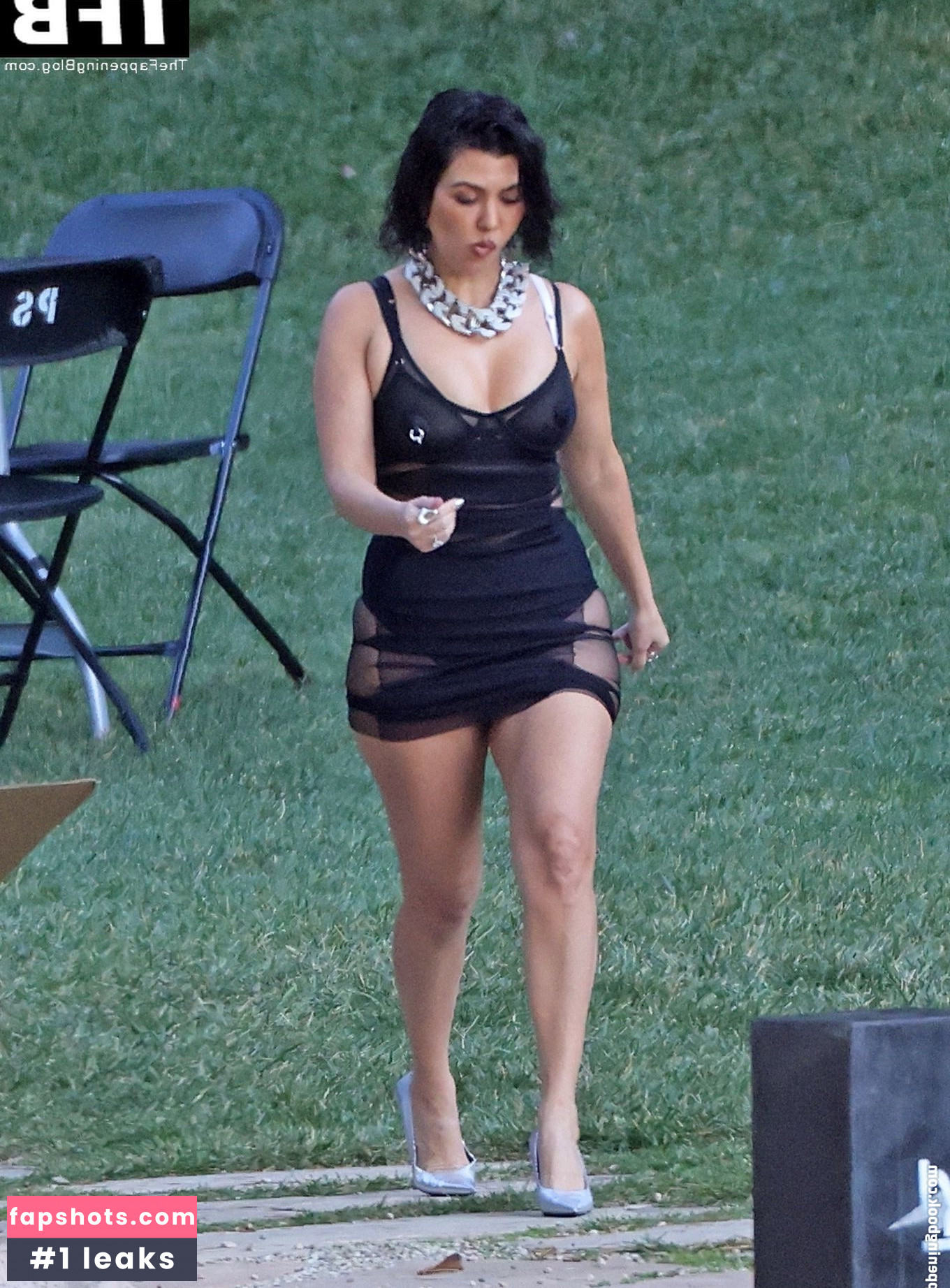 Kourtney Kardashian Nude Leaks OnlyFans Photos #325 - LeakJerk