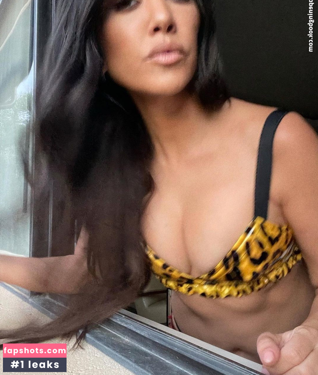 Kourtney Kardashian Nude Leaks OnlyFans Photos #391 - LeakJerk