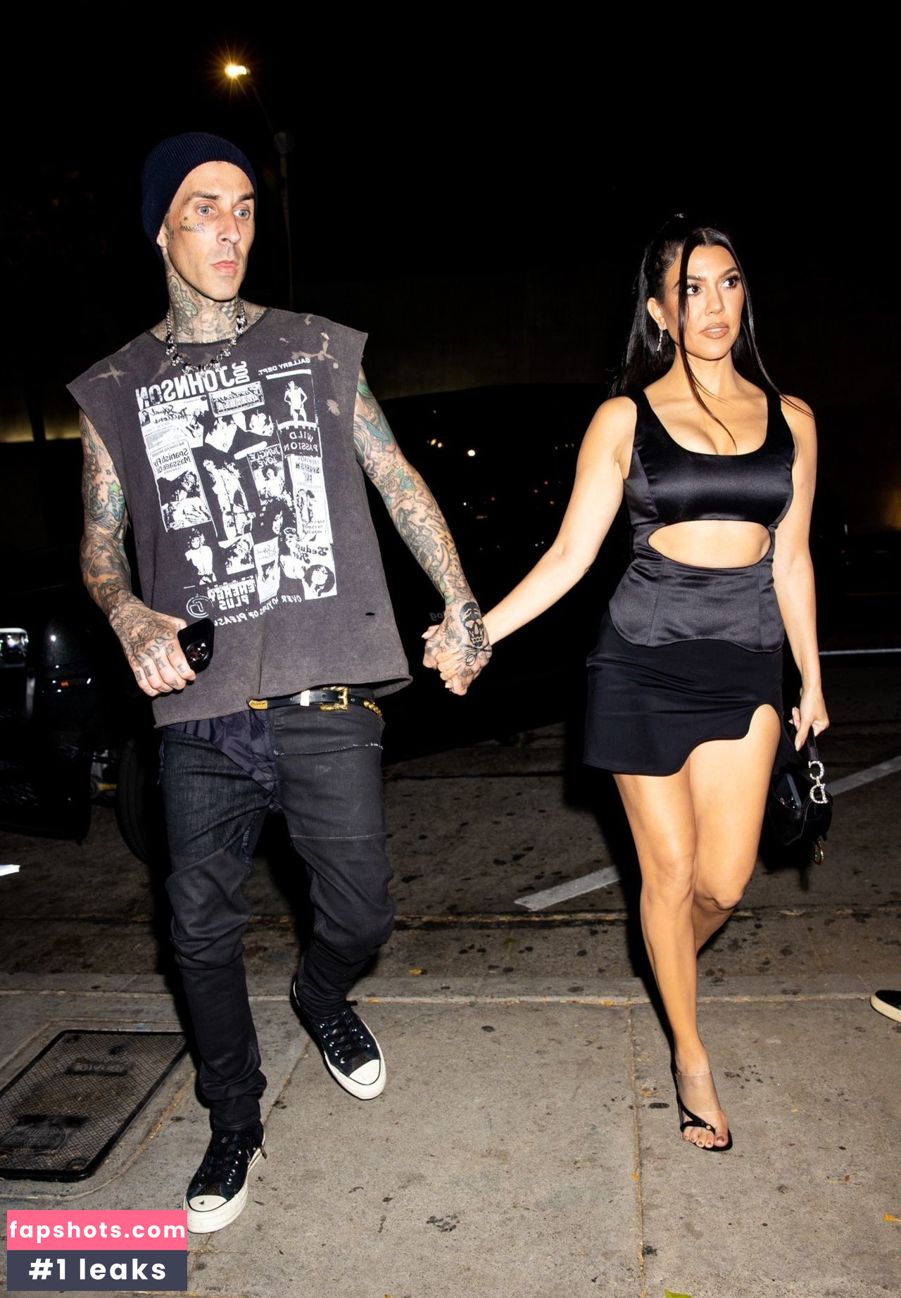 Kourtney Kardashian Nude Leaks OnlyFans Photos #400 - LeakJerk