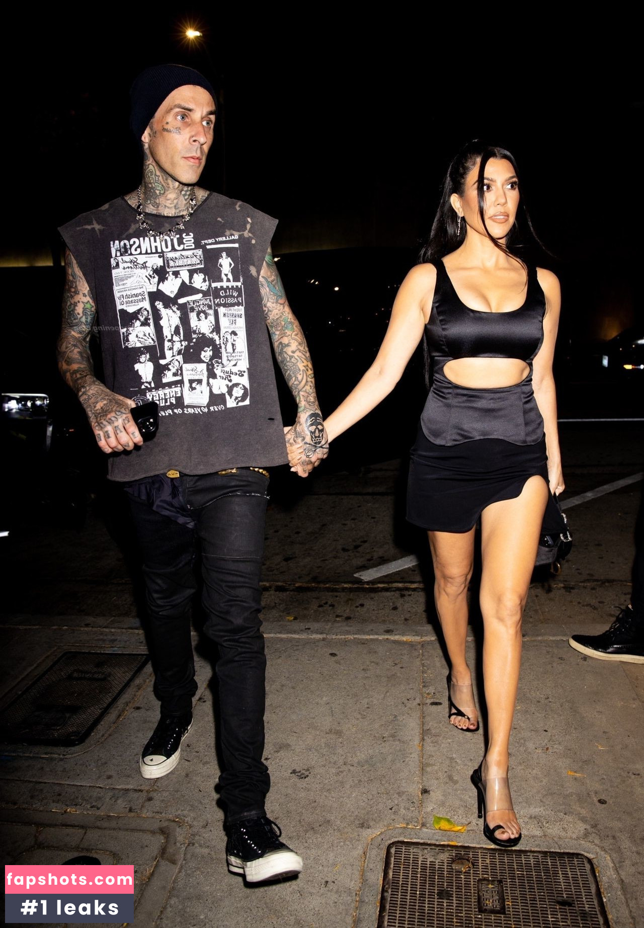 Kourtney Kardashian Nude Leaks OnlyFans Photos #402 - LeakJerk