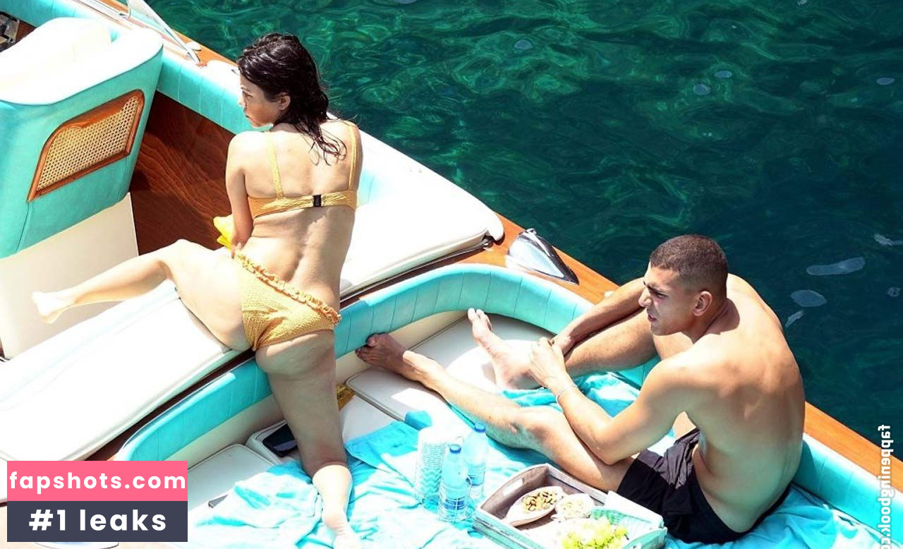 Kourtney Kardashian Nude Leaks OnlyFans Photos #415 - LeakJerk