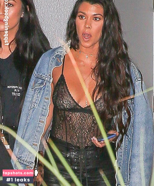 Kourtney Kardashian Nude Leaks OnlyFans Photos #418 - LeakJerk