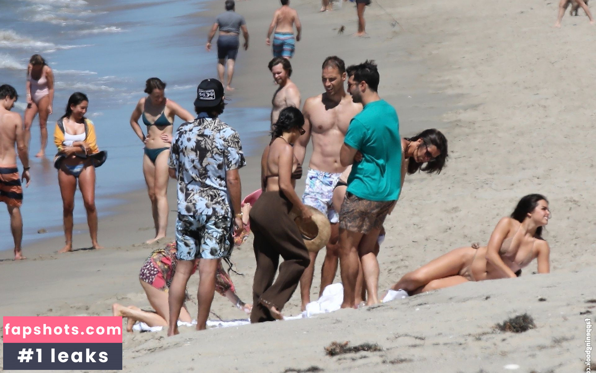 Kourtney Kardashian Nude Leaks OnlyFans Photos #438 - LeakJerk