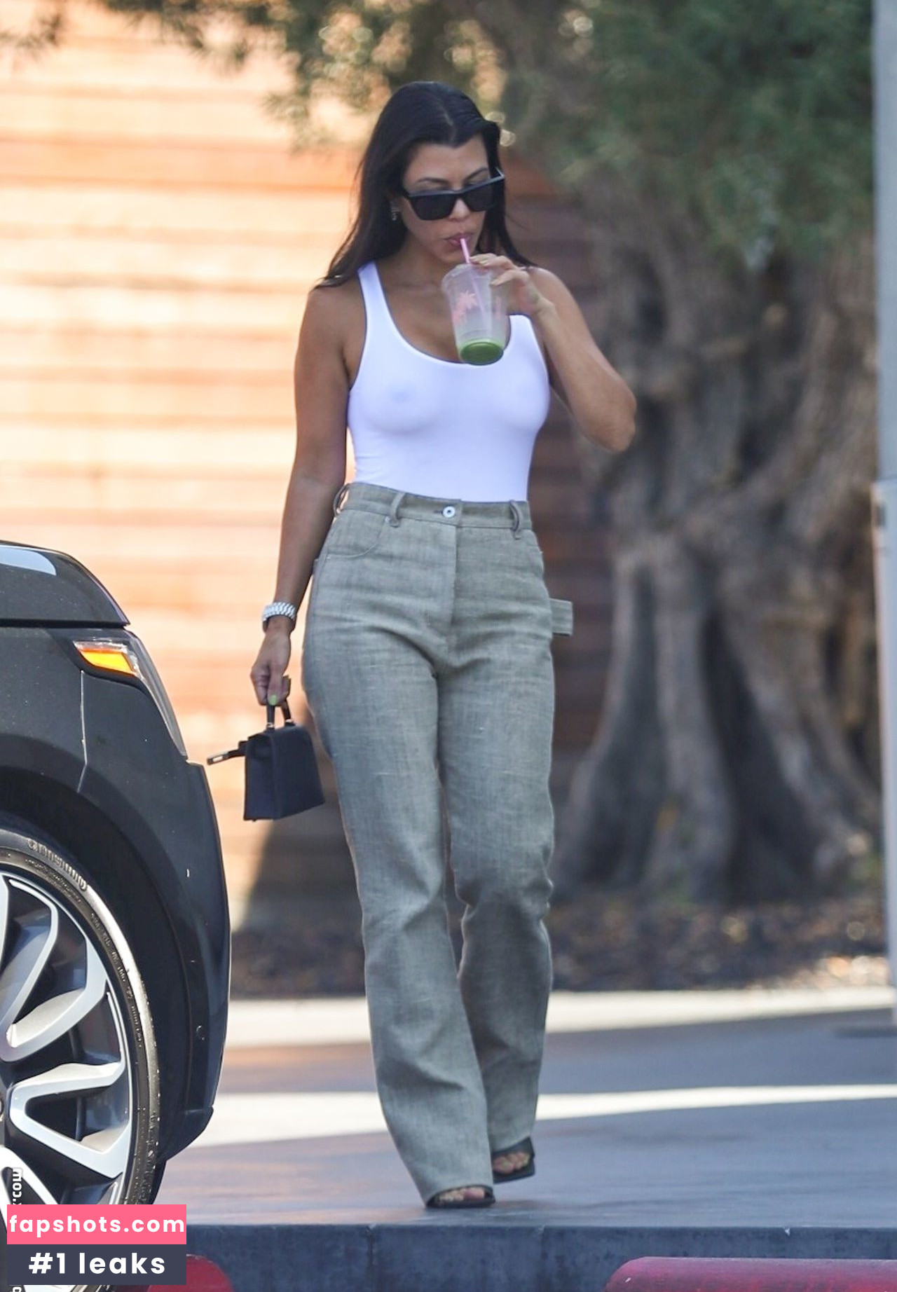 Kourtney Kardashian Nude Leaks OnlyFans Photos #531 - LeakJerk