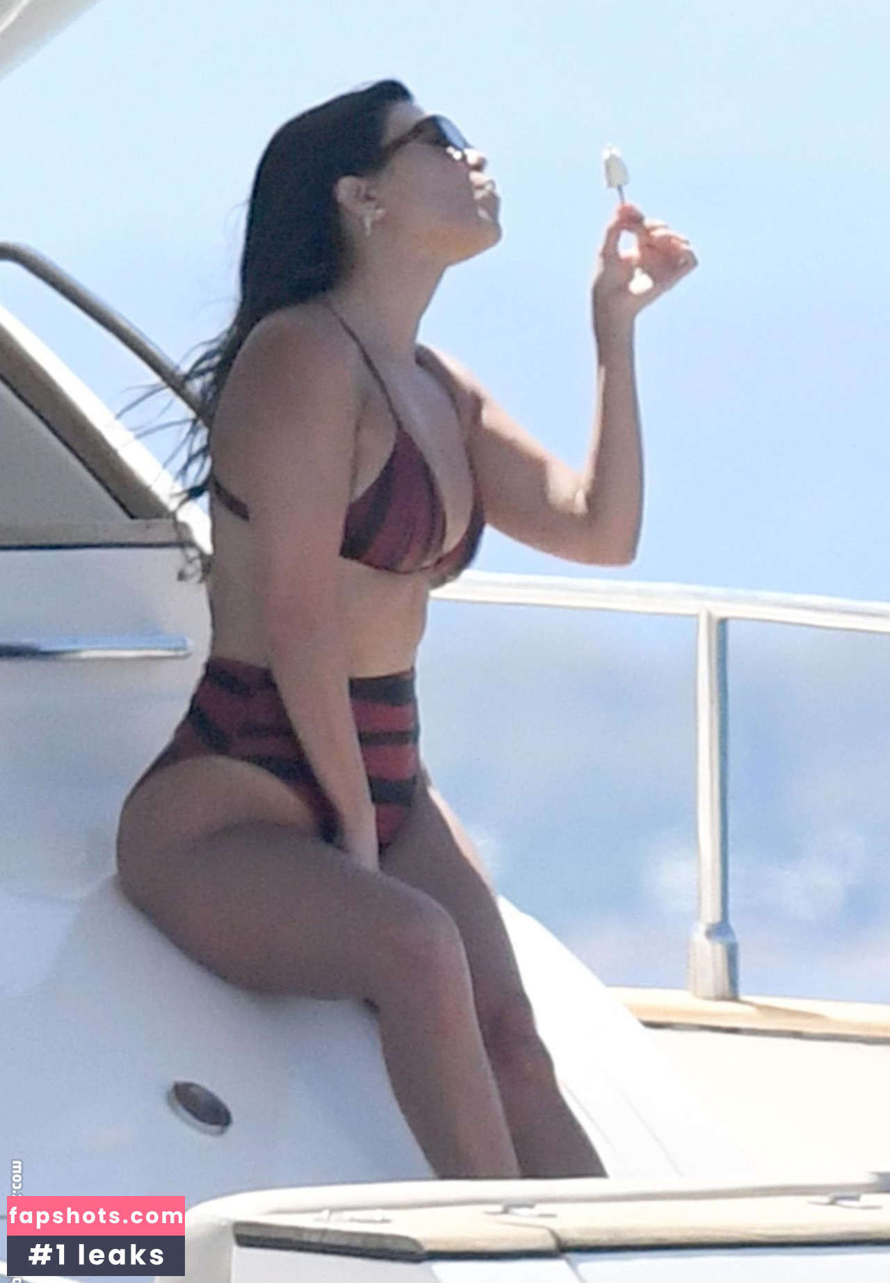 Kourtney Kardashian Nude Leaks OnlyFans Photos #610 - LeakJerk