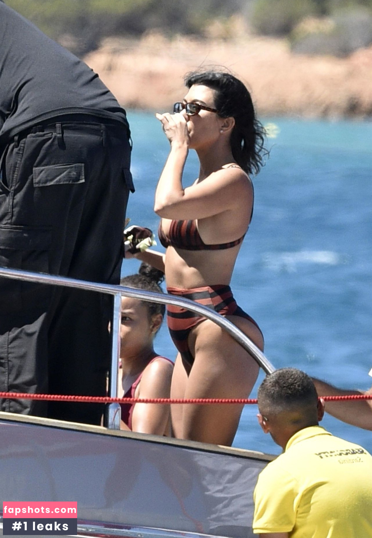 Kourtney Kardashian Nude Leaks OnlyFans Photos #612 - LeakJerk