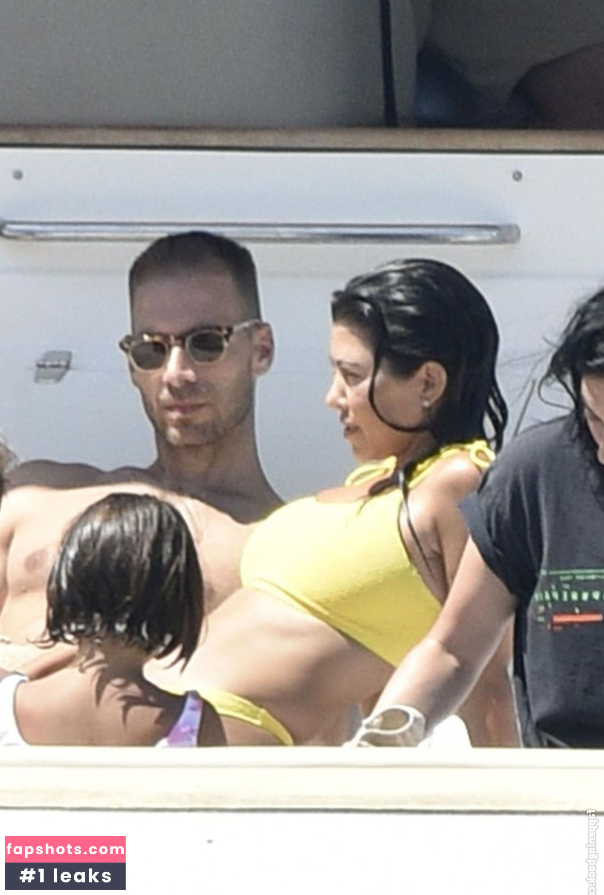 Kourtney Kardashian Nude Leaks OnlyFans Photos #630 - LeakJerk