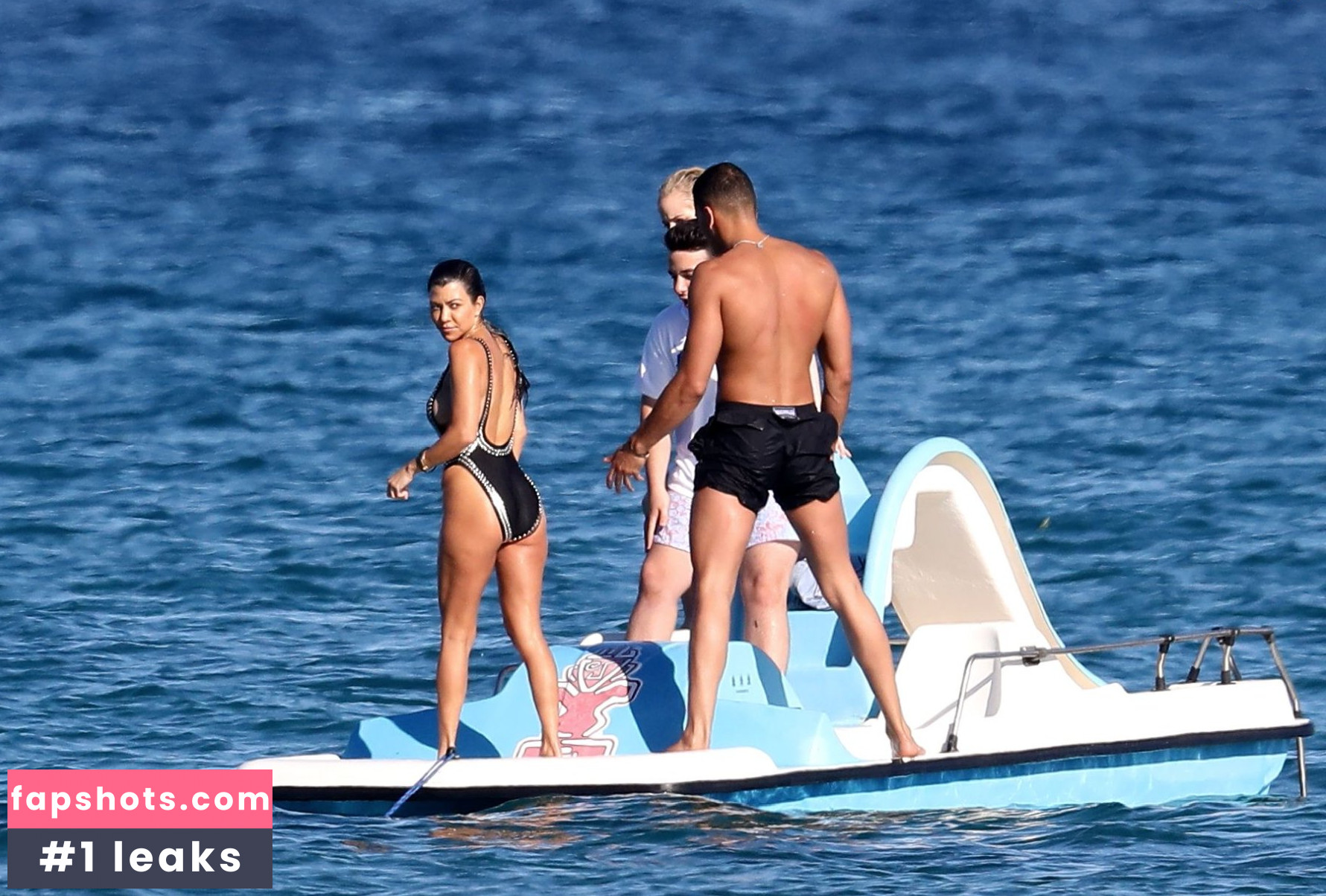 Kourtney Kardashian Nude Leaks OnlyFans Photos #775 - LeakJerk