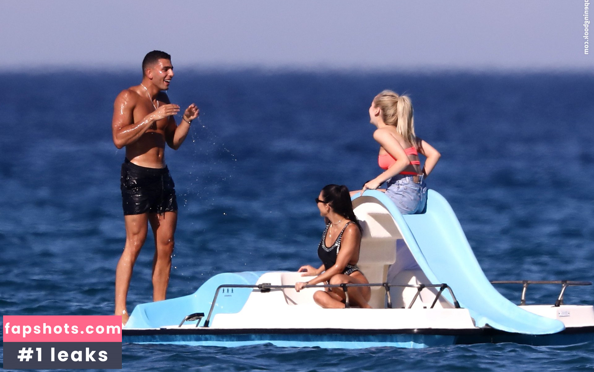 Kourtney Kardashian Nude Leaks OnlyFans Photos #779 - LeakJerk