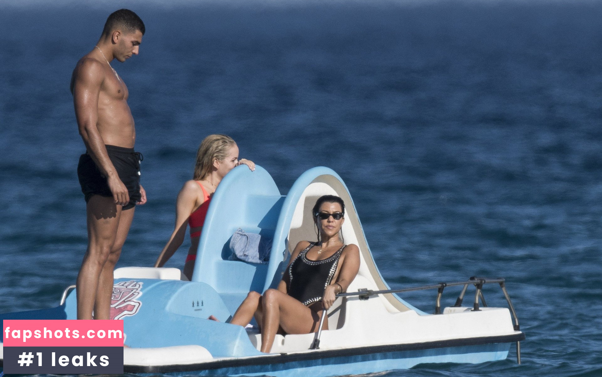 Kourtney Kardashian Nude Leaks OnlyFans Photos #781 - LeakJerk