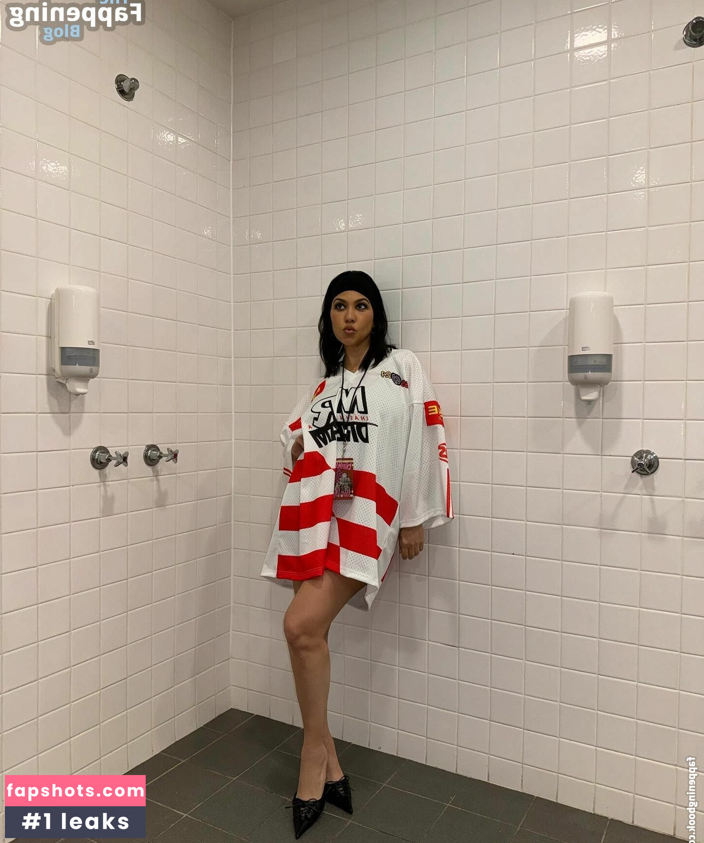 Kourtney Kardashian Nude Leaks OnlyFans Photos #82 - LeakJerk