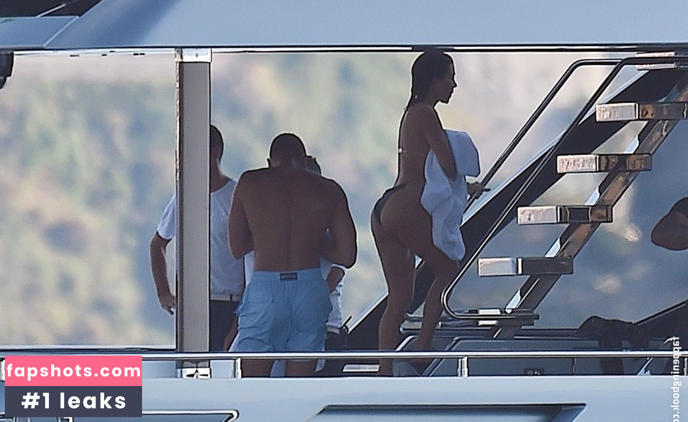 Kourtney Kardashian Nude Leaks OnlyFans Photos #853 - LeakJerk