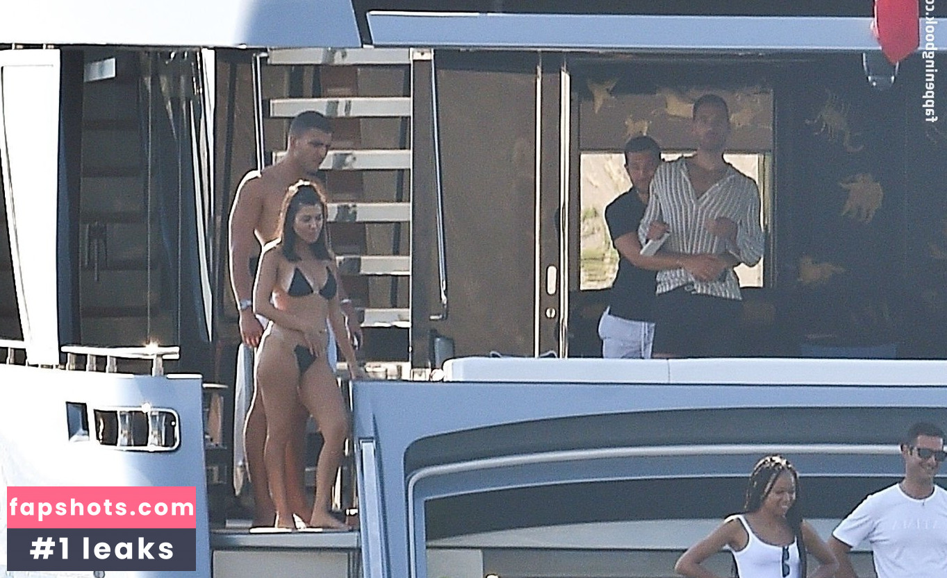 Kourtney Kardashian Nude Leaks OnlyFans Photos #856 - LeakJerk