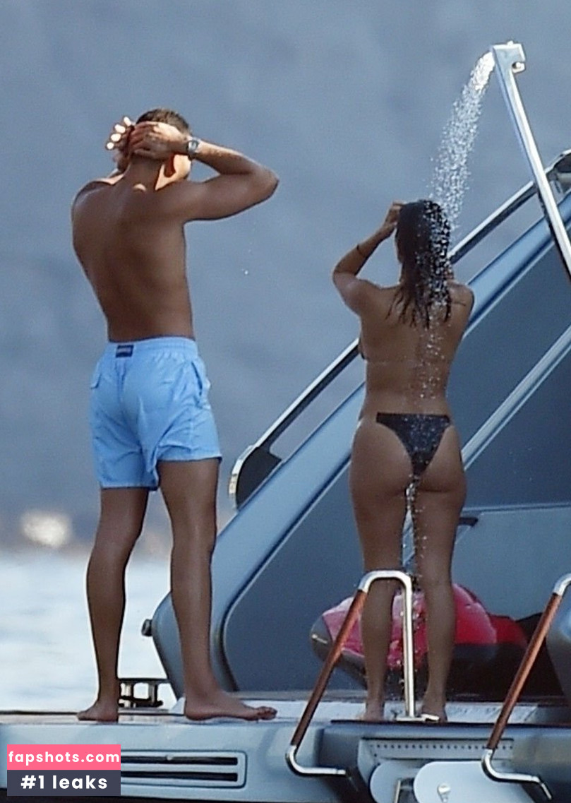 Kourtney Kardashian Nude Leaks OnlyFans Photos #861 - LeakJerk