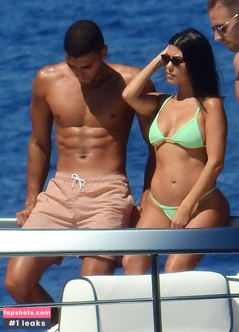 Kourtney Kardashian Nude Leaks OnlyFans Photos #870 - LeakJerk