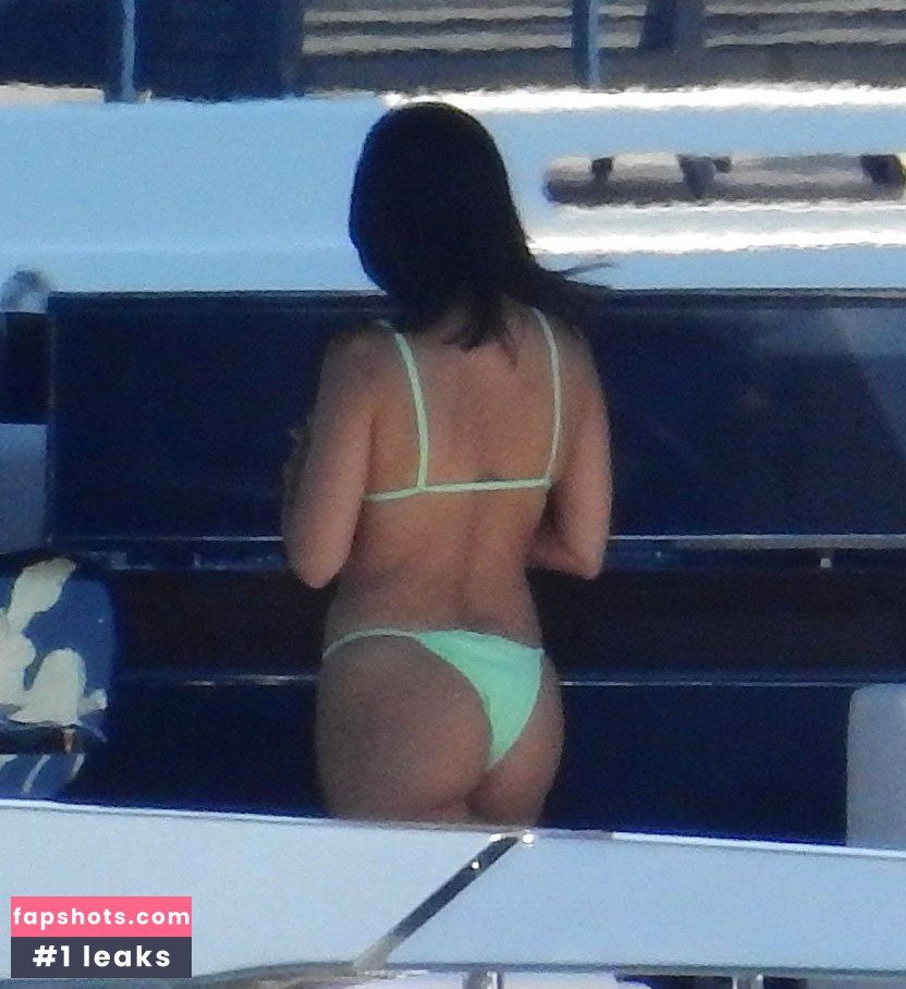 Kourtney Kardashian Nude Leaks OnlyFans Photos #879 - LeakJerk