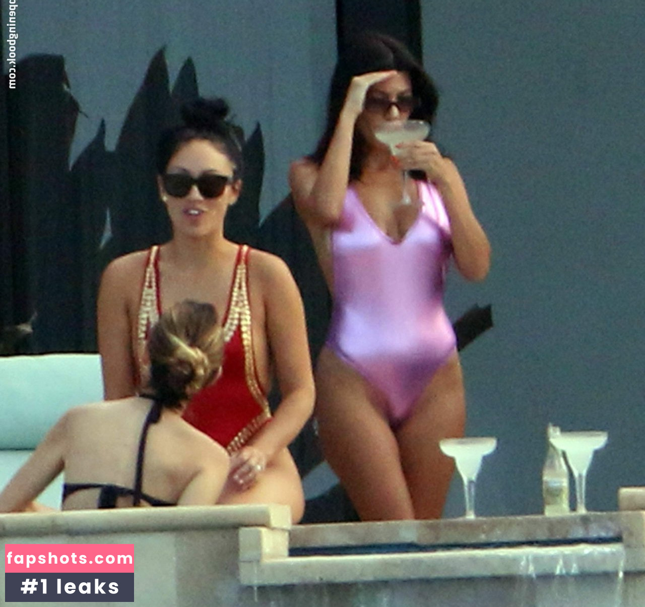 Kourtney Kardashian Nude Leaks OnlyFans Photos #916 - LeakJerk