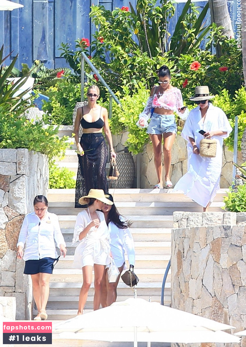 Kourtney Kardashian Nude Leaks OnlyFans Photos #940 - LeakJerk