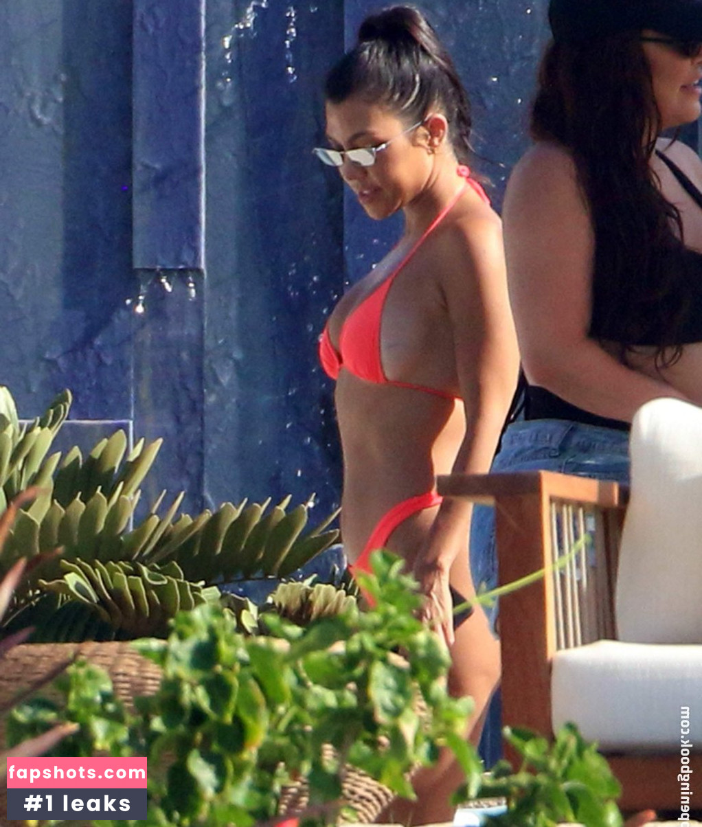 Kourtney Kardashian Nude Leaks OnlyFans Photos #946 - LeakJerk