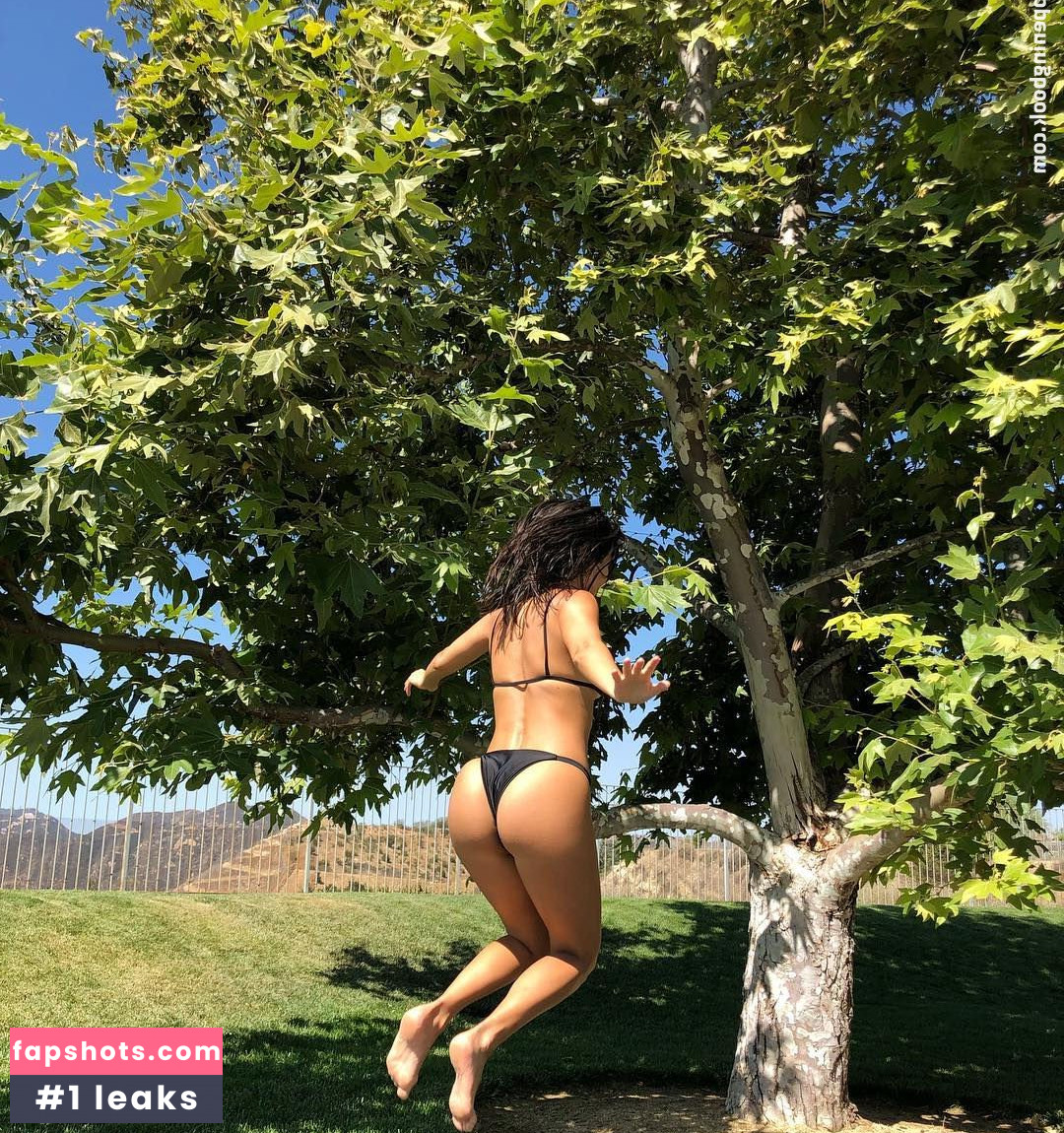 Kourtney Kardashian Nude Leaks OnlyFans Photos #966 - LeakJerk