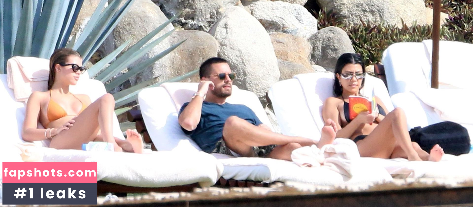 Kourtney Kardashian Nude Leaks OnlyFans Photos #985 - LeakJerk