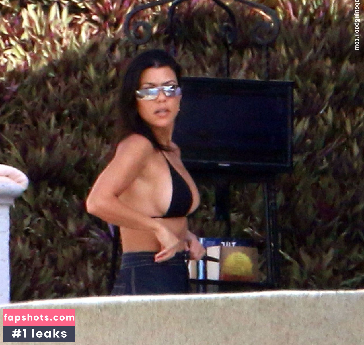 Kourtney Kardashian Nude Leaks OnlyFans Photos #986 - LeakJerk