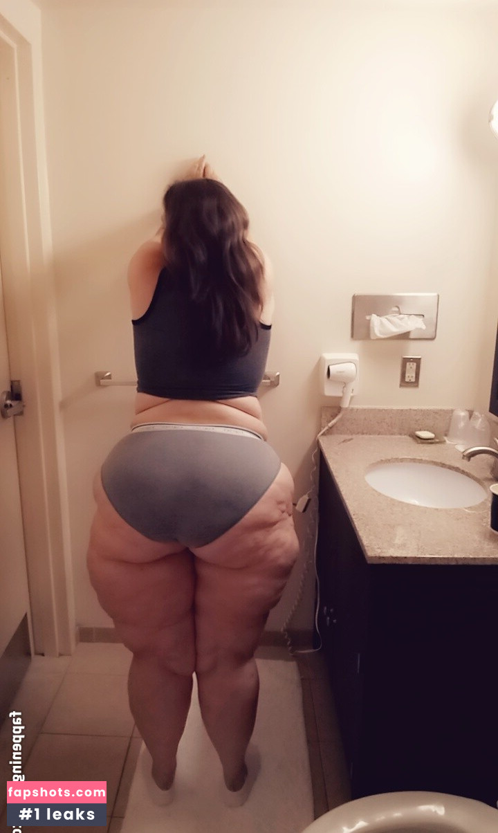 kourtneycakes nude babe gallery