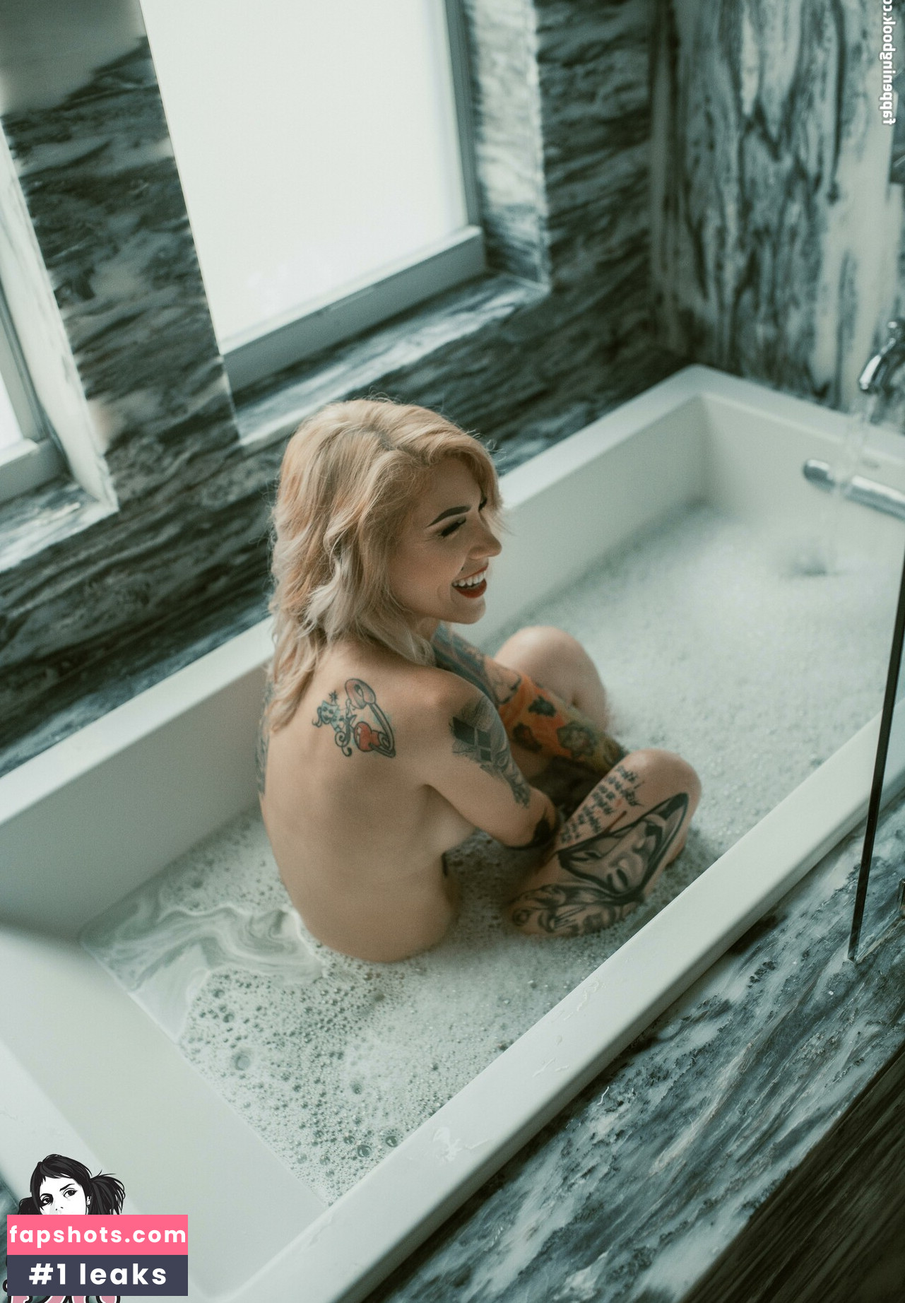 Kourtneydee gallery photo #9