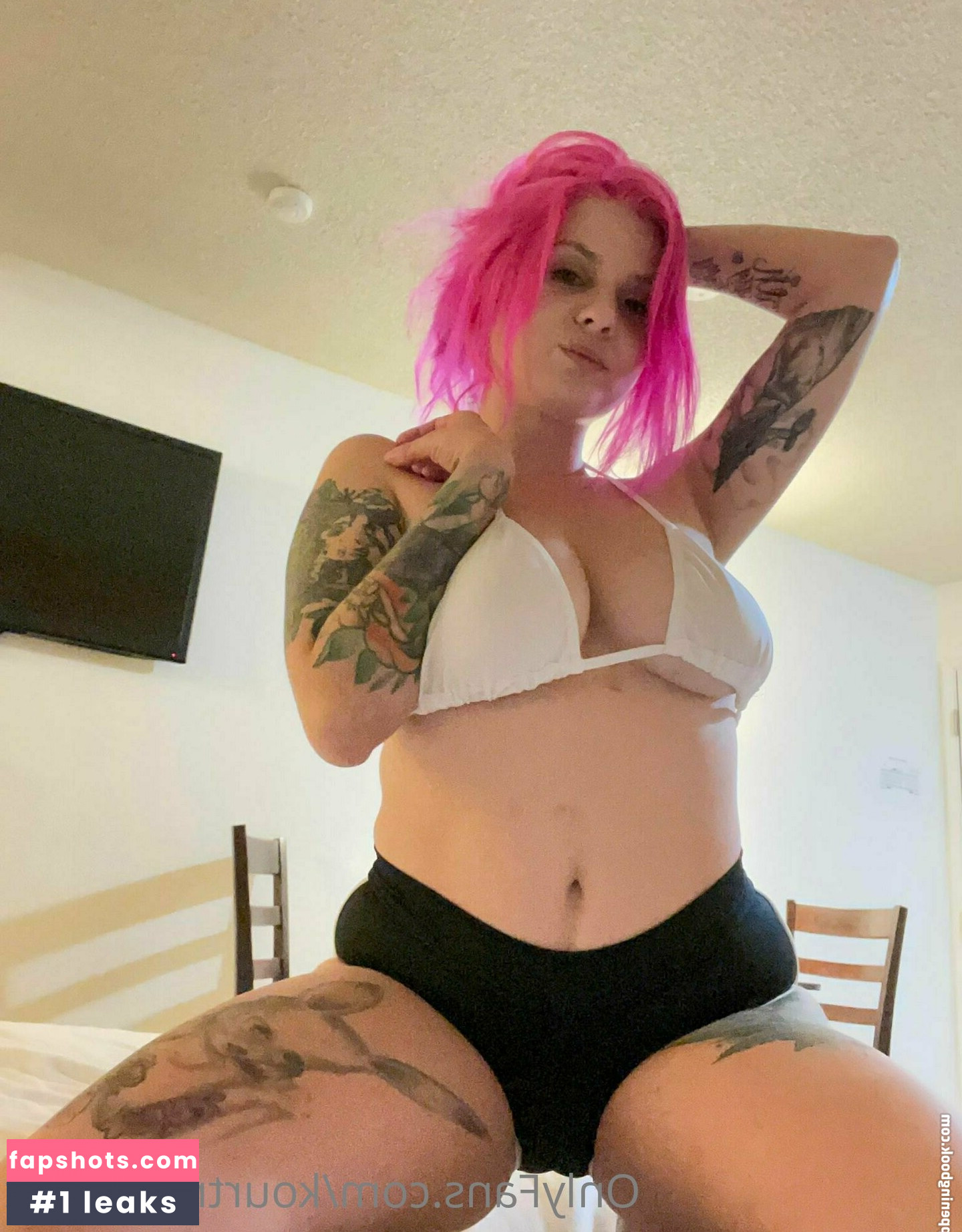 kourtneyrabbit nude babe gallery