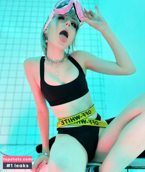 KQ-Kawaii_Queentsun - Emily Something gallery photo #287