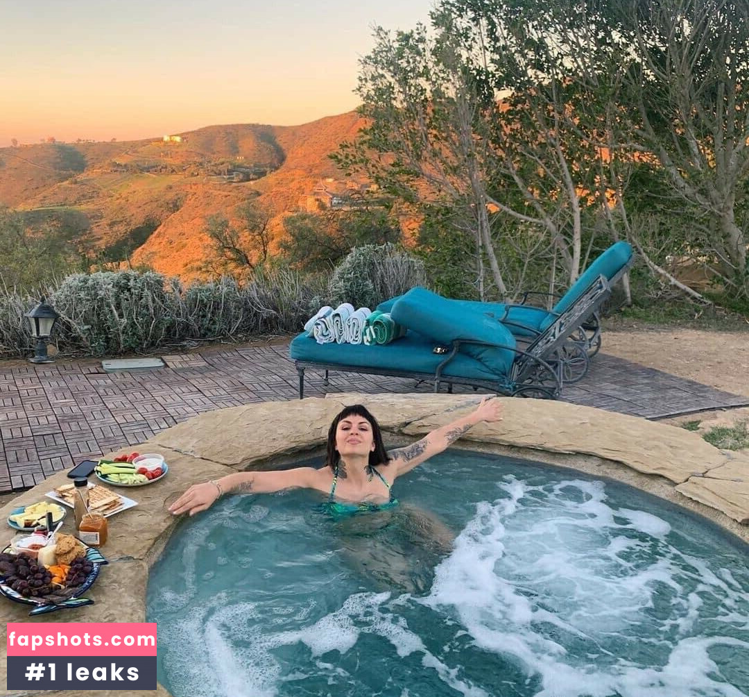 Krewella gallery photo #22