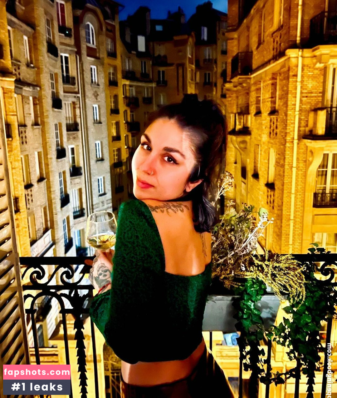 Krewella gallery photo #39